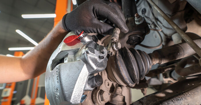 Wie schmierig ist es, selber zu reparieren: Bremssattel beim VW PASSAT Kasten/Kombi (365) 2.0 TSI 2011 wechseln – Downloaden Sie sich Bildanleitungen