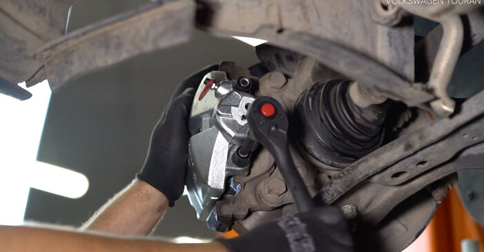 VW Passat NMS 3.6 FSI 2013 Brake Calipers replacement: free workshop manuals