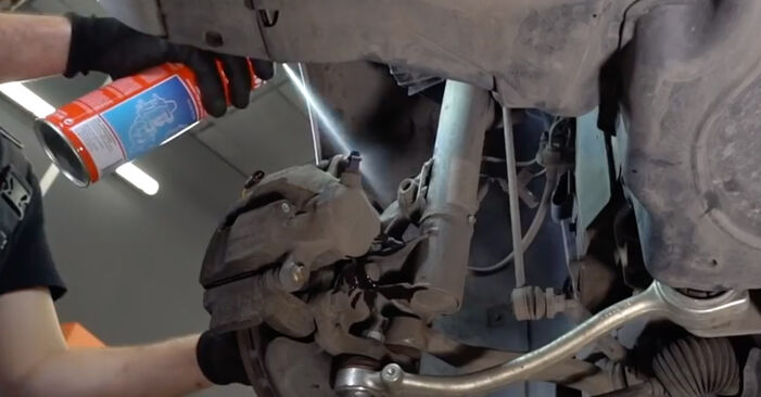 Bremssattel beim MERCEDES-BENZ SLK 55 AMG (171.473) 2011 selber erneuern - DIY-Manual