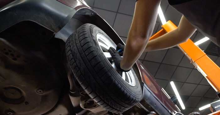 Hvordan bytte Bremsecaliper på AUDI A3 Cabrio (8P7) 1.6 TDI 2011 selv
