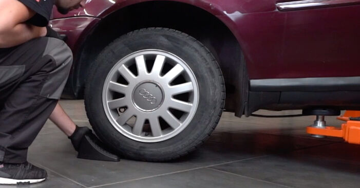 Hvordan skifte Bremsecaliper på AUDI A3 Cabrio (8P7) 2013: Last ned PDF- og videoveiledninger