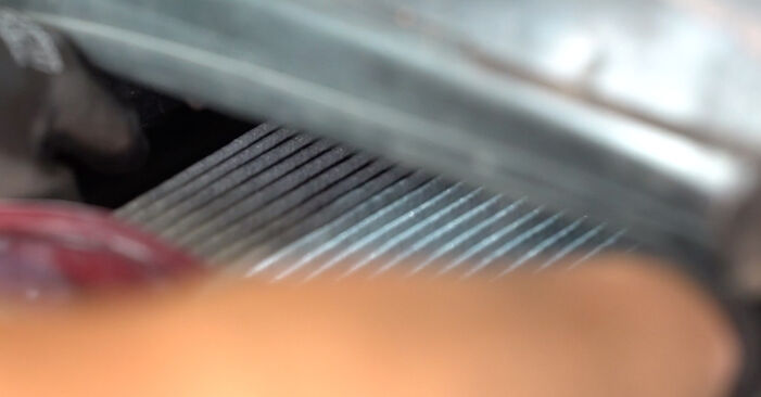 Hvordan skifte AUDI TT 2006 Kupefilter trinn–for–trinn veiledning