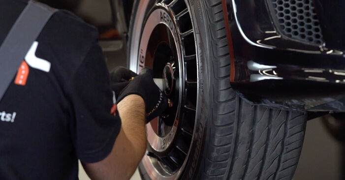Abarth 500С Cabrio 1.4 (312.AXF1A, 312.AXD1A) 2011 Bremsscheiben wechseln: Gratis Reparaturanleitungen
