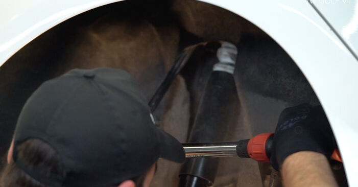 VW PASSAT 1.4 TSI EcoFuel 2014 Toronycsapágy eltávolítás - online könnyen követhető utasítások