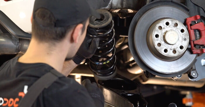 VW CC 358 2.0 TDI 4motion 2013 Querlenker wechseln: Gratis Reparaturanleitungen