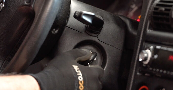 Wie schmierig ist es, selber zu reparieren: Scheibenwischer beim Opel Astra F 70 2.0 DTI (F70) 2005 wechseln – Downloaden Sie sich Bildanleitungen