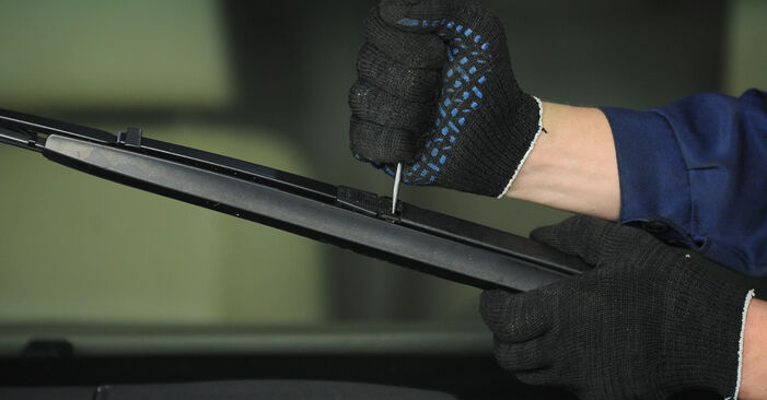 BMW X3 Μάκτρο καθαριστήρα αντικατάσταση: δωρεάν εγχειρίδια συνεργείου