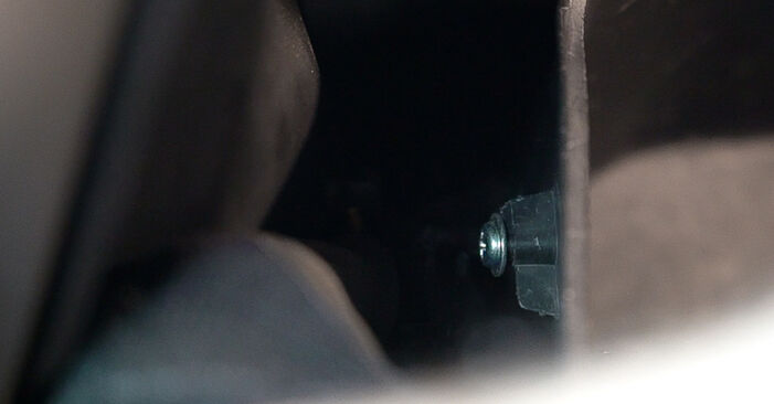 Wie lange braucht der Teilewechsel: Innenraumfilter am Toyota Avensis Verso M2 2009 - Einlässliche PDF-Wegleitung