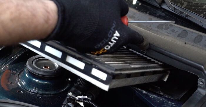 Changing Pollen Filter on VW New Beetle Convertible (1Y7) 2.0 2005 by yourself