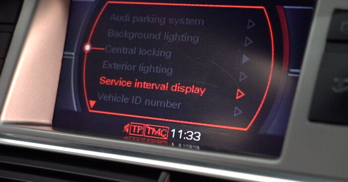 Cómo cambiar Escobillas de Limpiaparabrisas en un Audi A4 8h 2002 - Manuales en PDF y en video gratuitos