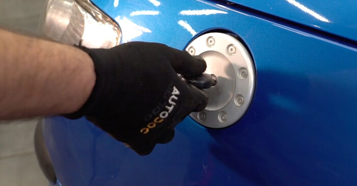 Substituindo Filtro de Combustível em Peugeot 206 2009 1.4 HDi por si mesmo