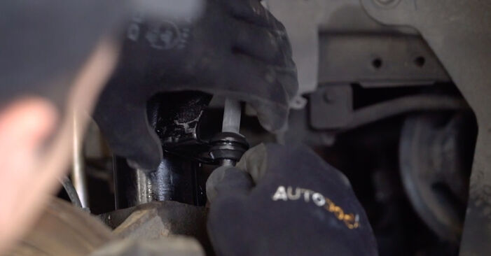 FORD Focus Mk3 Van / Hatchback 1.0 EcoBoost Poduszka amortyzatora wymiana: przewodniki online i samouczki wideo