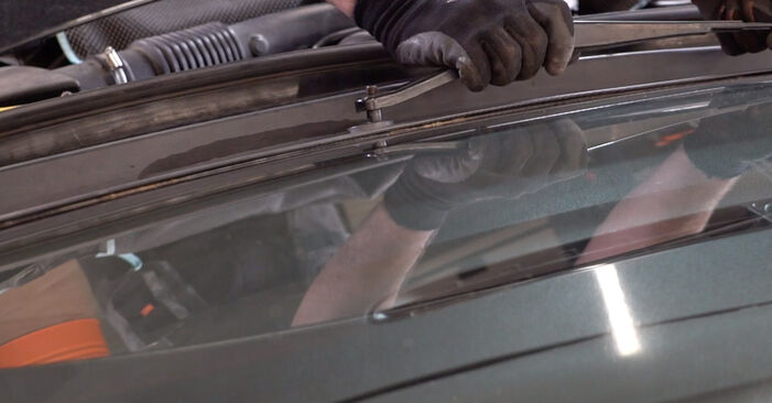 Domlager FORD FOCUS III Box Body / Hatchback 1.5 TDCi 2013 wechseln: Kostenlose Reparaturhandbücher