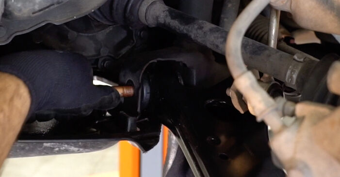DIY replacement of Control Arm on FORD FOCUS II Convertible 1.6 2010 is not an issue anymore with our step-by-step tutorial