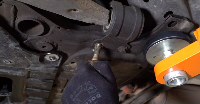 Replacing Control Arm on Ford Focus Mk2 2005 1.6 TDCi by yourself