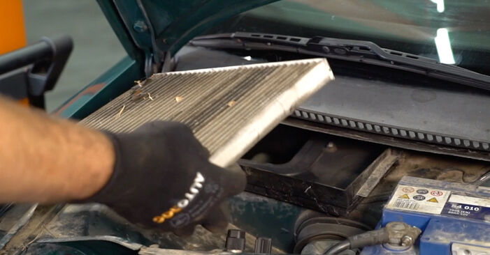 Innenraumfilter VW Corrado 53i 2.0 i 16V 1989 wechseln: Kostenlose Reparaturhandbücher