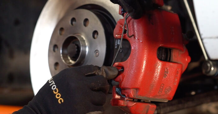 VW Beetle 5c 1.6 TDI 2013 Bremsbeläge wechseln: Kostenfreie Reparaturwegleitungen