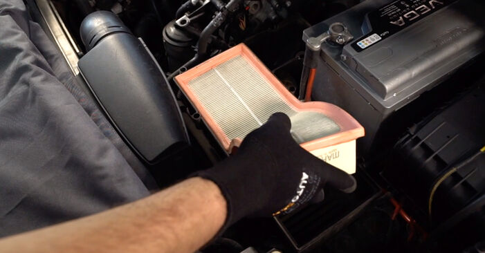 2010 VW GOLF VI Van (5K1_) wymiana Filtr powietrza: darmowe instrukcje warsztatowe