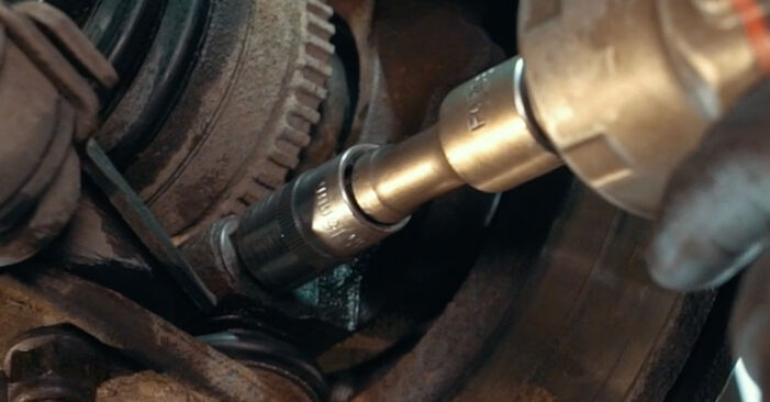 How to remove RENAULT SYMBOL / THALIA 1.6 2012 Suspension Ball Joint - online easy-to-follow instructions