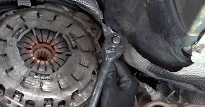 Changing of Clutch Kit on BMW E46 1998 won't be an issue if you follow this illustrated step-by-step guide