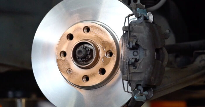 ASTRA G Convertible (F67) 2.2 DTI (F67) 2002 Brake Discs DIY replacement workshop manual