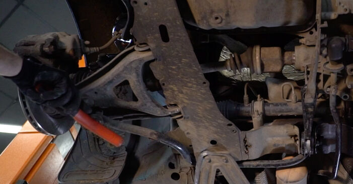 How to remove RENAULT MEGANE 2.0 2000 Anti Roll Bar Links - online easy-to-follow instructions