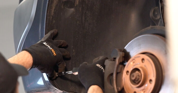 How to replace Control Arm on RENAULT GRAND SCÉNIC II (JM0/1_) 2009: download PDF manuals and video instructions