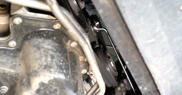 Ako vymeniť Klinový rebrovaný remen na Audi Q3 8u 2011 – bezplatné PDF a video návody.