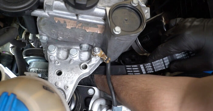 VW POLO VIVO Hatchback 1.6 16V 2012 Keilrippenriemen wechseln: Kostenfreie Reparaturwegleitungen