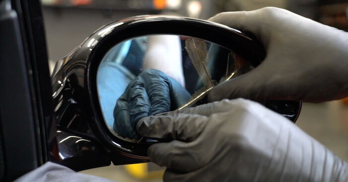 Hoe Spiegelglas BMW 3 Cabrio (E93) 335 i 2007 vervangen – stap voor stap leidraden en video-tutorials