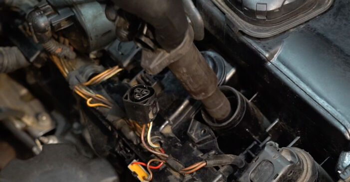 5 Touring (F11) 525 d xDrive 2011 Запалителна бобина наръчник за самостоятелна смяна от производителя