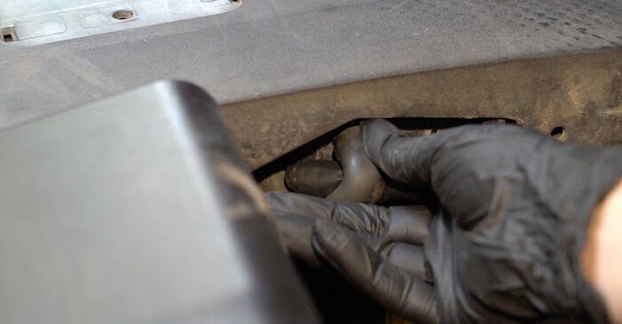 Tauschen Sie Zündspule beim Seat Ibiza 6j Kombi 2013 1.2 TDI selber aus