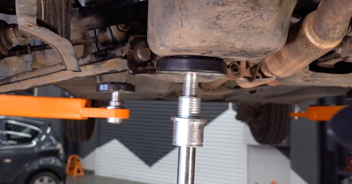 SKODA FABIA 1.4 16V Control Arm replacement: online guides and video tutorials