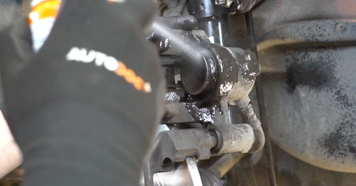 Hvordan skifte FIAT COUPE 2000 Bremseskiver trinn–for–trinn veiledning