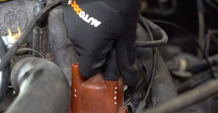 How to replace VW Vento (1H2) 1.8 1992 Distributor Cap - step-by-step manuals and video guides