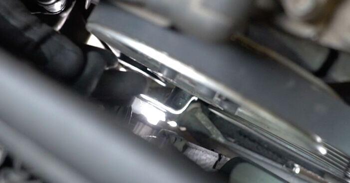 AUDI A8 Klinovy zebrovany remen návod na výměnu, krok po kroku.