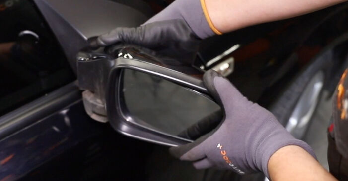 How to change Glass For Wing Mirror on Astra H Caravan 2004 - free PDF and video manuals