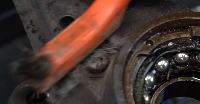 Replacing Wheel Bearing on OPEL ASTRA F CLASSIC Saloon 1998 1.4 i (F19, M19) by yourself