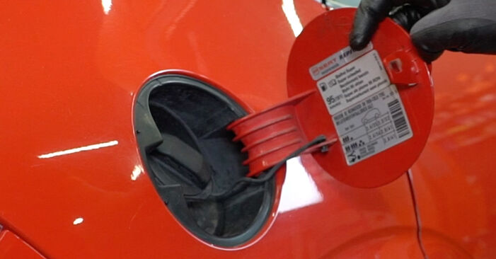 Wie man Kraftstofffilter beim Seat Leon 1P 2005 wechselt - Gratis PDF- und Video-Tutorials