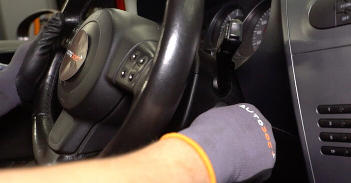 2007 Seat Leon 1P wymiana Filtr paliwa: darmowe instrukcje warsztatowe