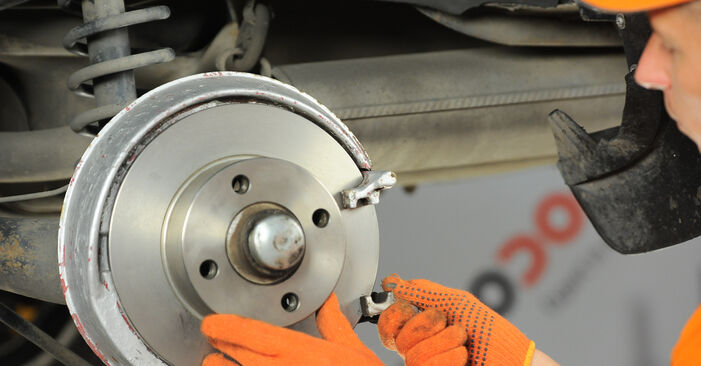 DIY replacement of Brake Discs on AUDI 100 Avant (44, 44Q, C3) 2.3 1987 is not an issue anymore with our step-by-step tutorial