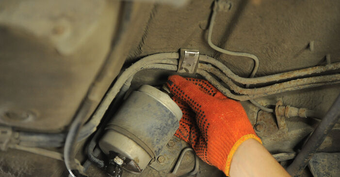 Changing Fuel Filter on AUDI Allroad (4BH, C5) 2.7 quattro 2003 by yourself