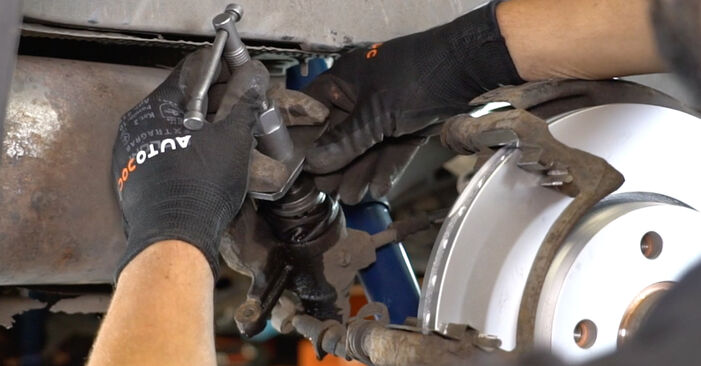 Hvordan skifte VW TRANSPORTER 2010 Bremseskiver trinn–for–trinn veiledning