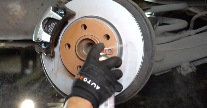 How to change Brake Discs on VW Touareg (7LA, 7L6, 7L7) 2005 - tips and tricks