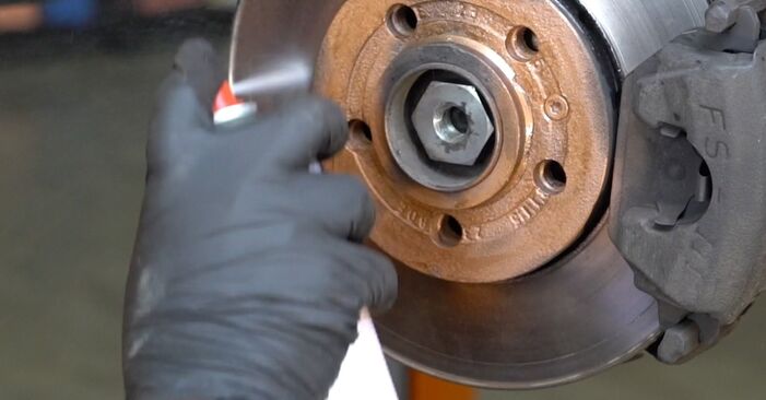 How to replace Strut Mount on VOLVO V70 II (285) 2004: download PDF manuals and video instructions