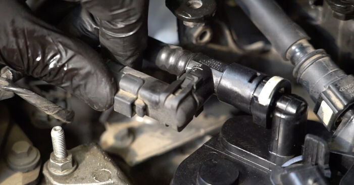 Hvordan skifte Drivstoffilter på FORD Fiesta Mk6 Van 2014: Last ned PDF- og videoveiledninger