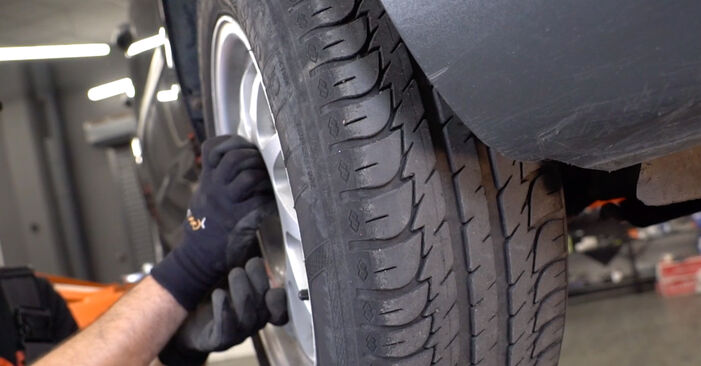 Bremsbeläge Ford Kuga Mk2 2.0 TDCi 2014 wechseln: Kostenlose Reparaturhandbücher