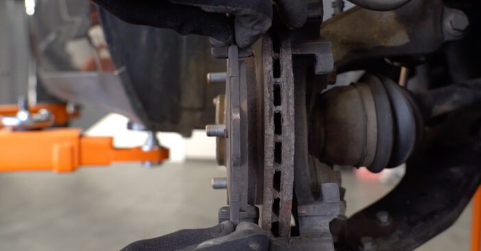 FORD FOCUS 1.6 Brake Pads replacement: online guides and video tutorials