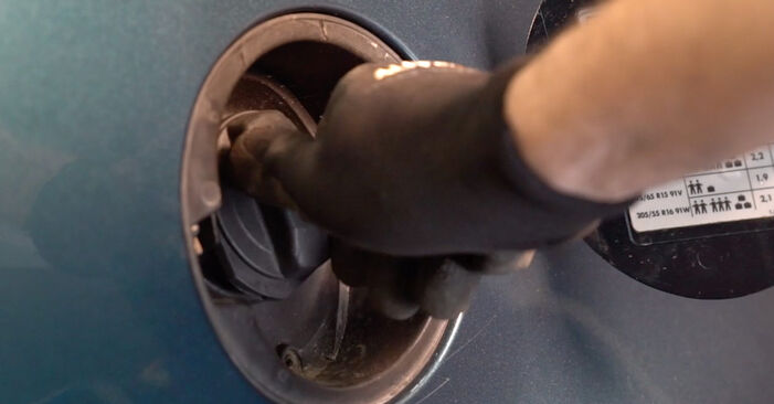 Udskiftning af Brændstoffilter på VW PHAETON ved gør-det-selv indsats