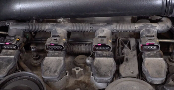 VW Beetle Cabrio 1.6 TDI 2013 Zündkerzen wechseln: Gratis Reparaturanleitungen